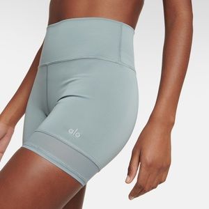 NWT ✨ ALO Yoga 5" Airlift Double Trouble Biker Short